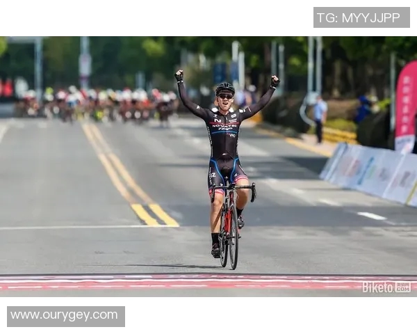 体育偶像的成长之路:从平凡到辉煌的奋斗与坚持 体育偶像的成长之路:从平凡到辉煌的奋斗与坚持